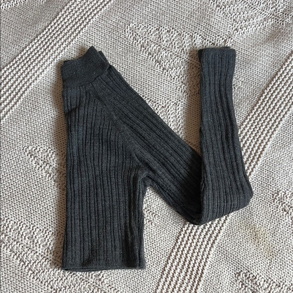 ASOS Gray Ribbed Crop Top - Picture 3 of 4